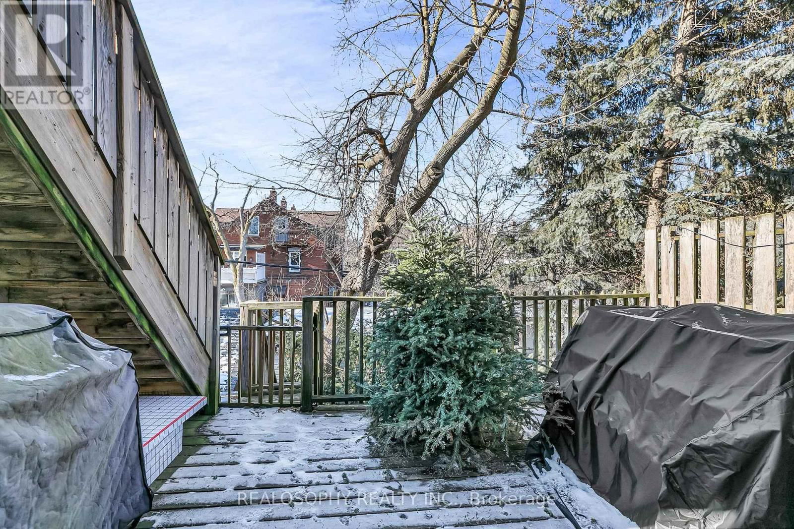 626 HURON STREET Image 18
