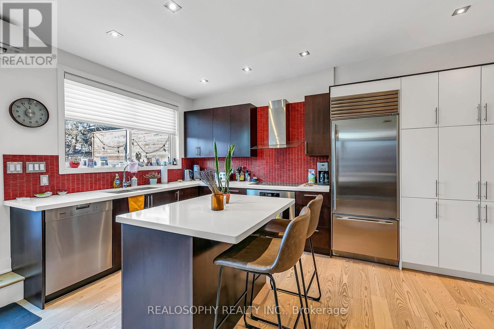 626 HURON STREET Image 21