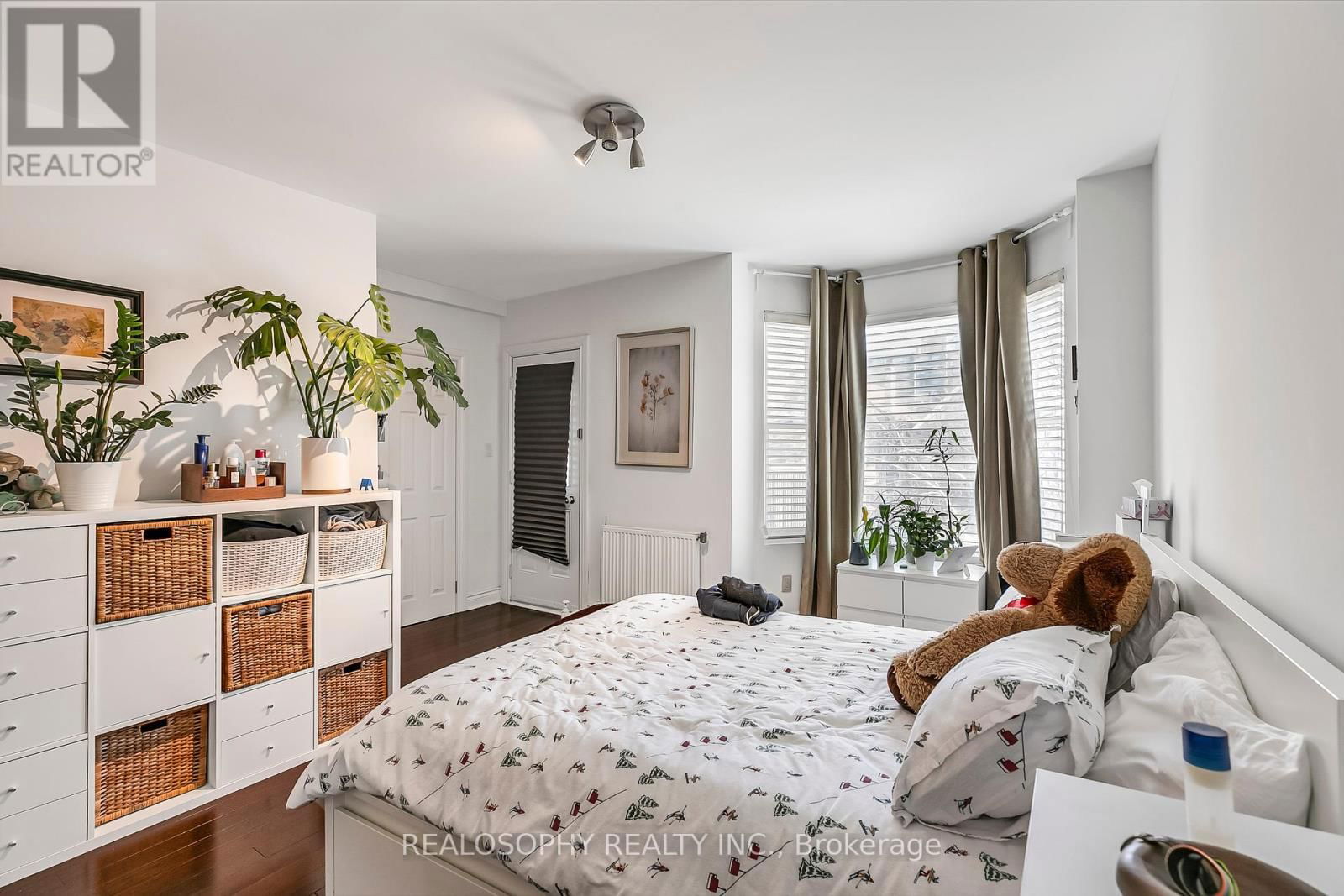626 HURON STREET Image 5