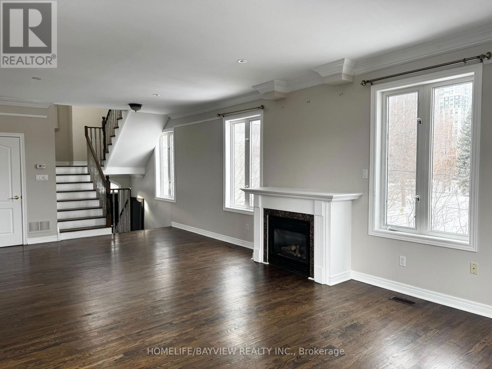 131 DORIS AVENUE Image 1