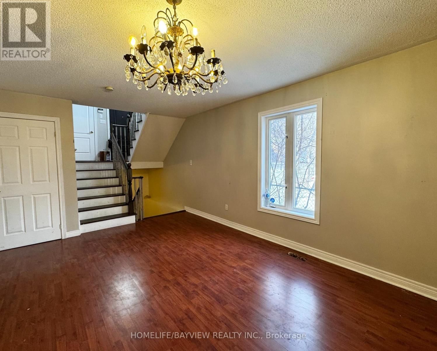 131 DORIS AVENUE Image 8