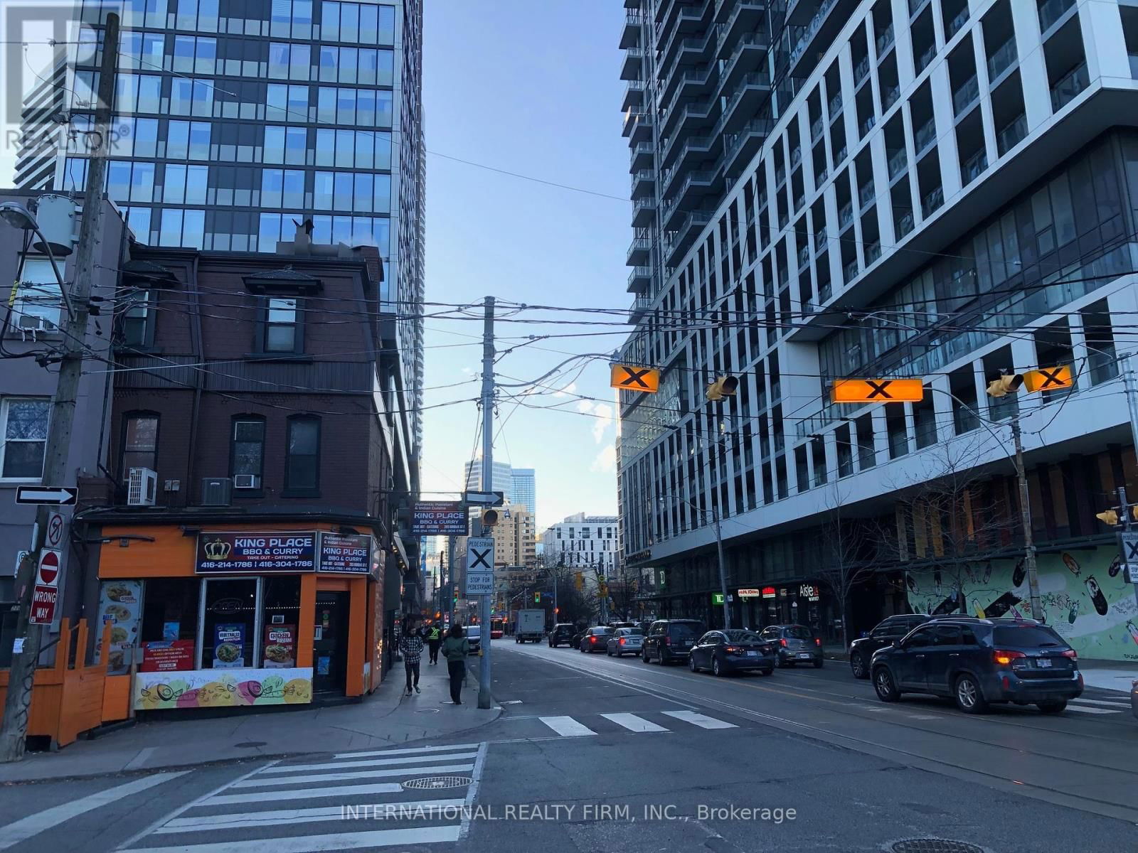 203 DUNDAS STREET EAST Image 11