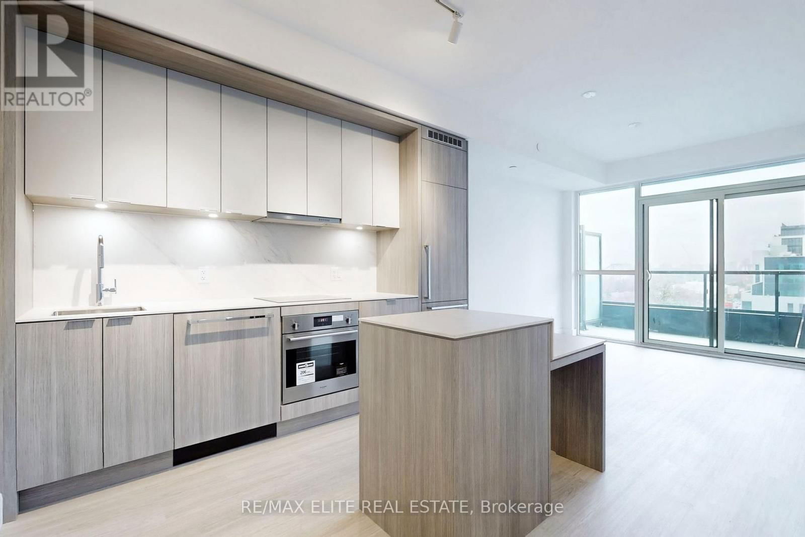 620 - 625 SHEPPARD AVENUE EAST Image 1