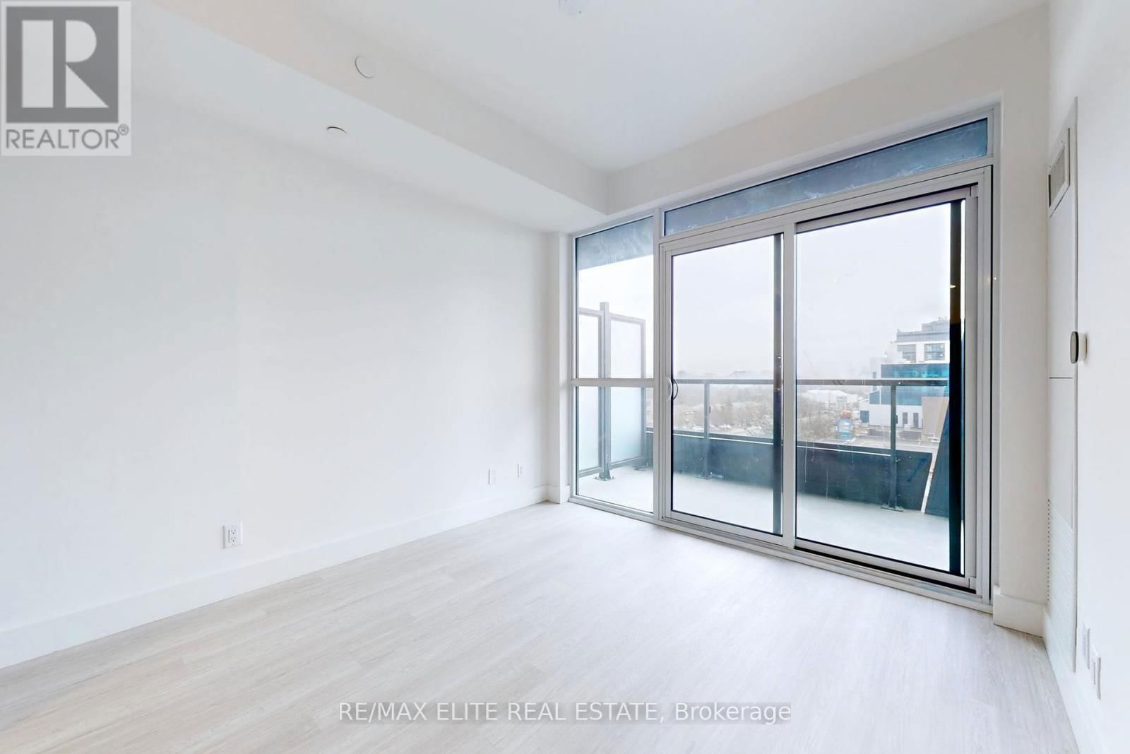 620 - 625 SHEPPARD AVENUE EAST Image 10