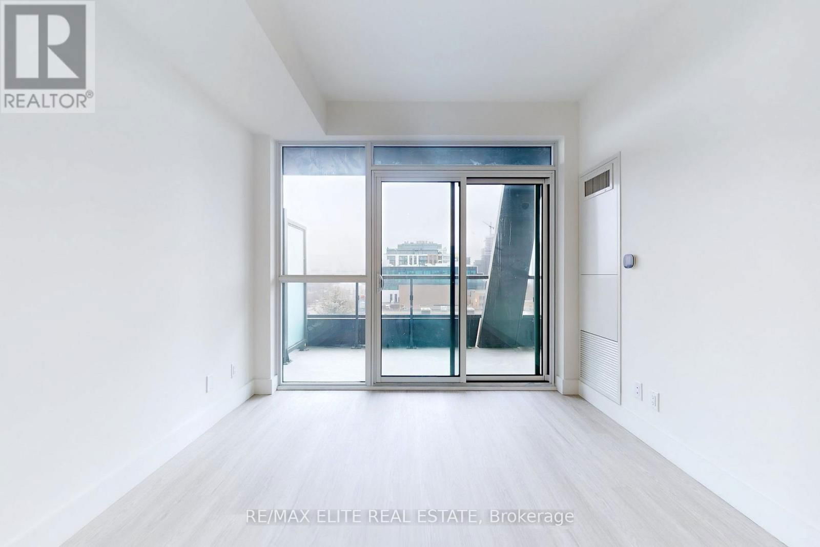620 - 625 SHEPPARD AVENUE EAST Image 11