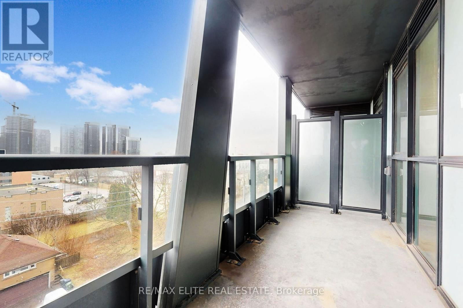 620 - 625 SHEPPARD AVENUE EAST Image 19