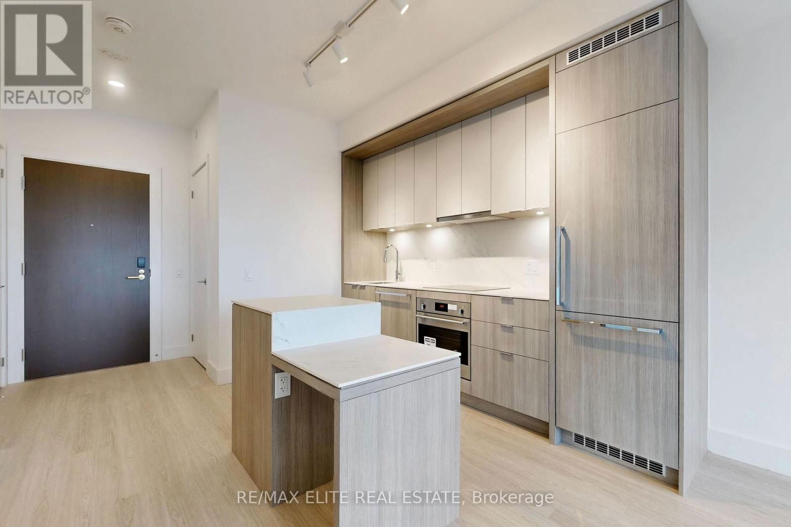 620 - 625 SHEPPARD AVENUE EAST Image 3