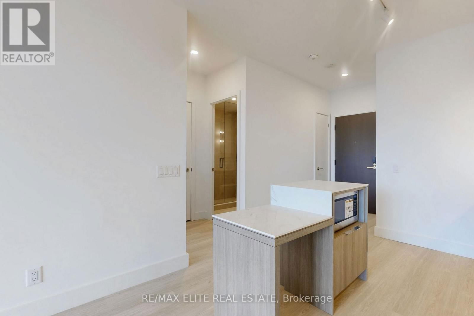 620 - 625 SHEPPARD AVENUE EAST Image 6
