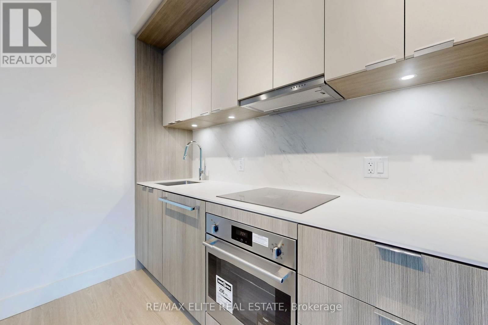 620 - 625 SHEPPARD AVENUE EAST Image 9