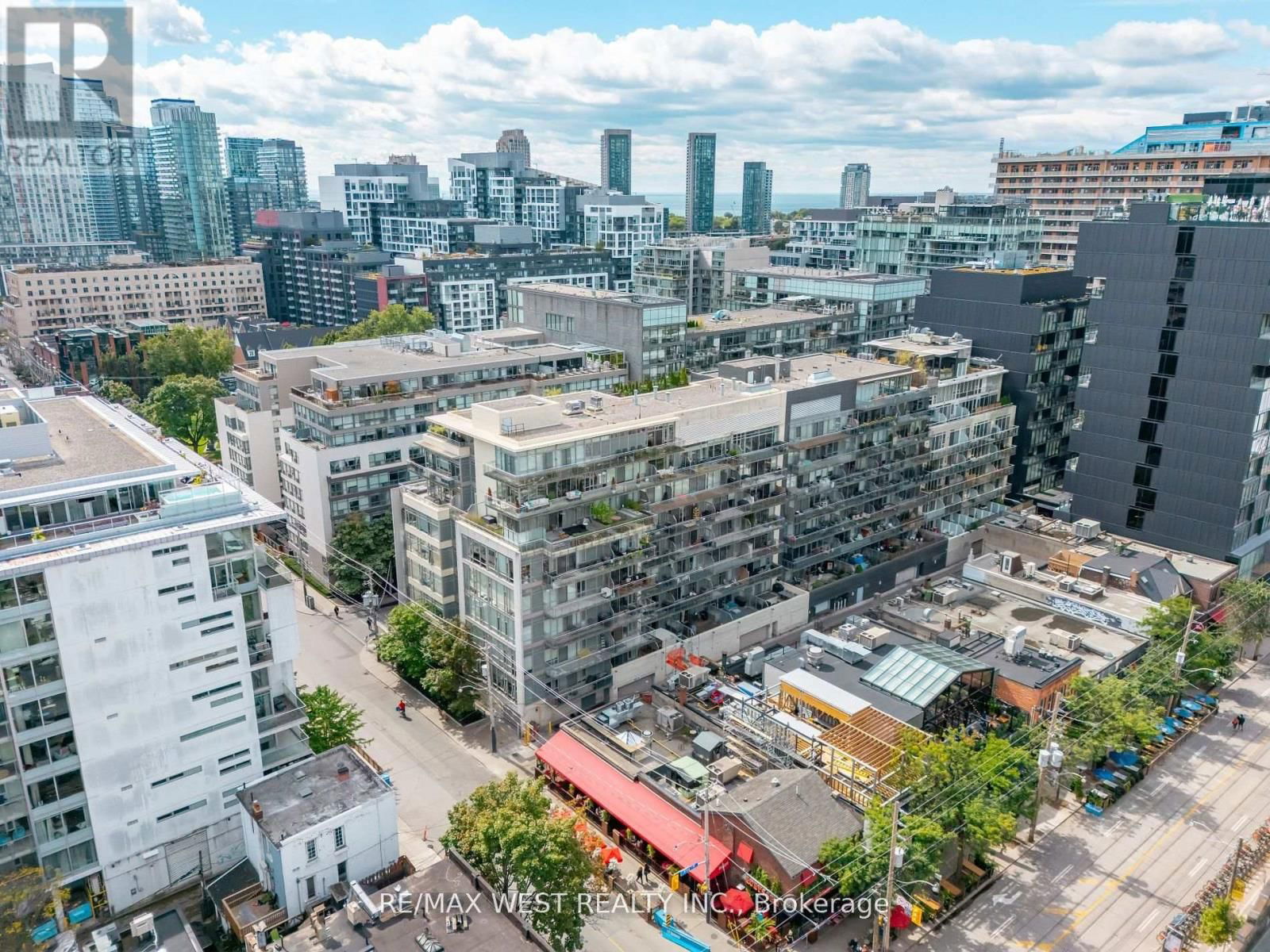 212 - 66 PORTLAND STREET Image 22