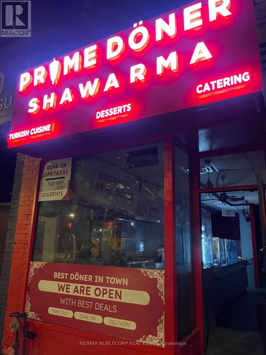 656 SPADINA AVENUE Image 15