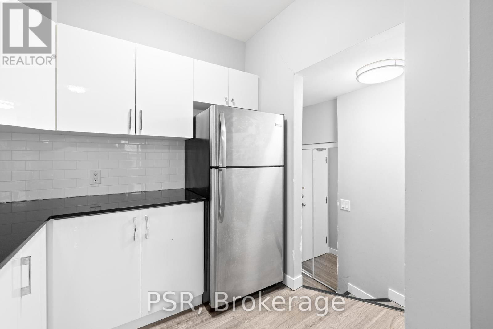 5 - 205 GERRARD STREET EAST Image 11