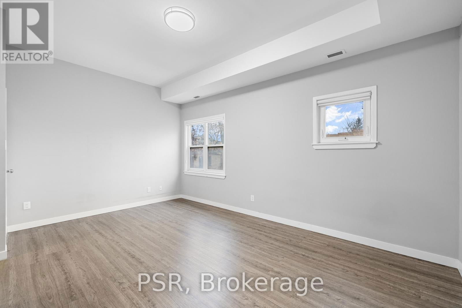 5 - 205 GERRARD STREET EAST Image 3