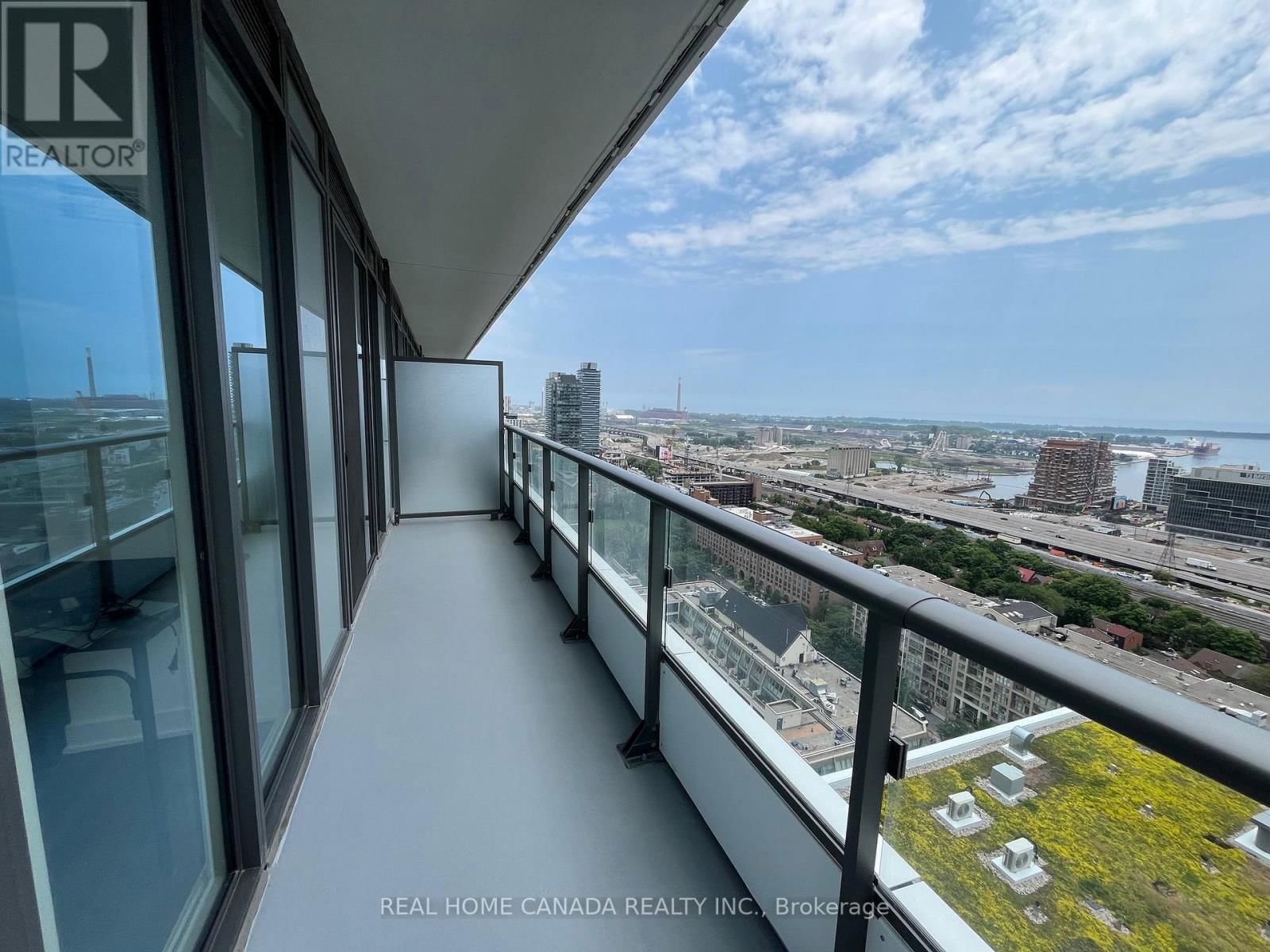 2709 - 70 PRINCESS STREET Image 4