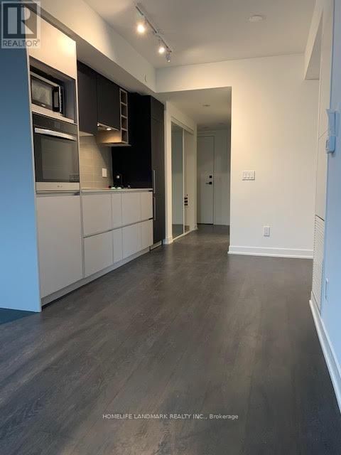 806 - Jarvis 319 STREET Image 11