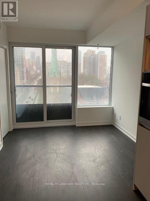 806 - Jarvis 319 STREET Image 12