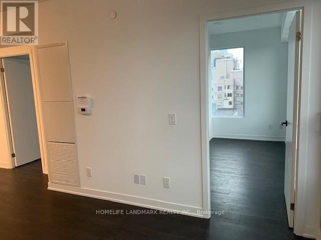 806 - Jarvis 319 STREET Image 17