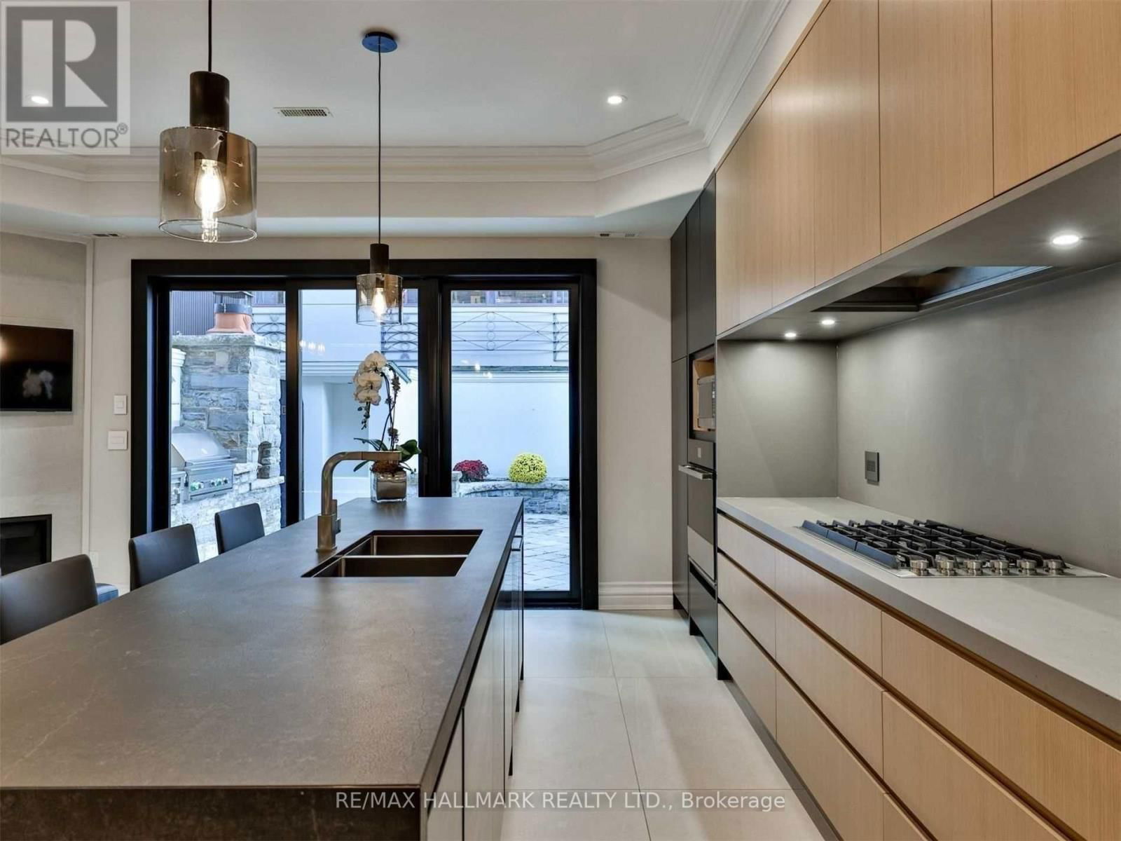 31 WEBSTER AVENUE Image 16