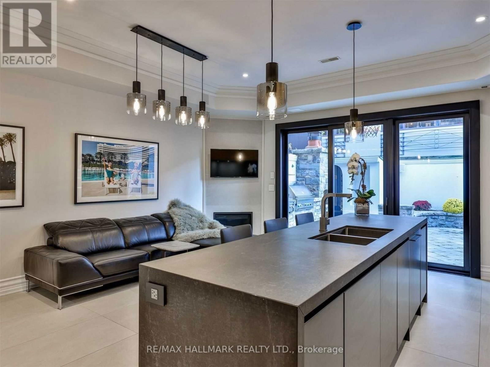 31 WEBSTER AVENUE Image 17