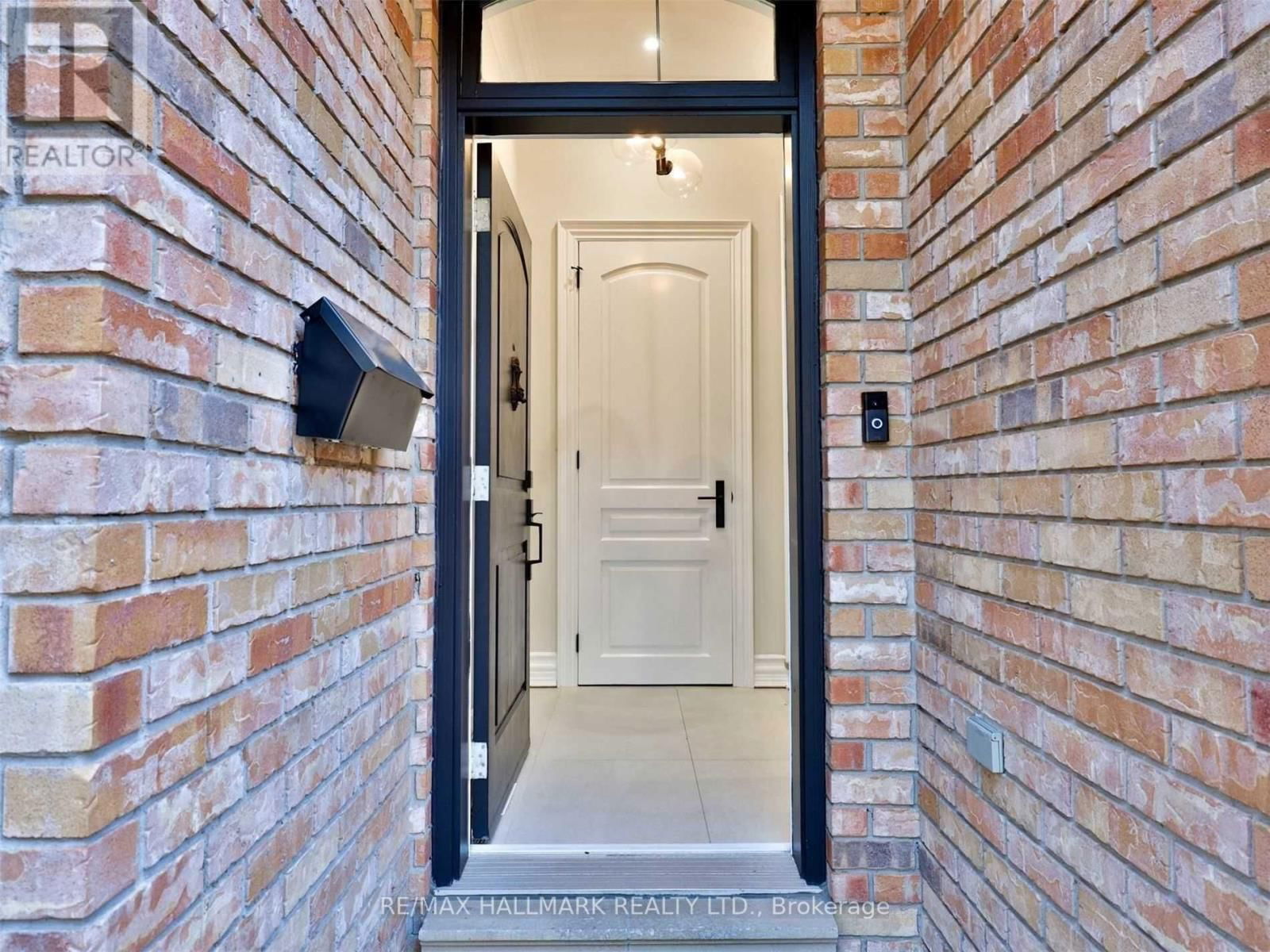31 WEBSTER AVENUE Image 2