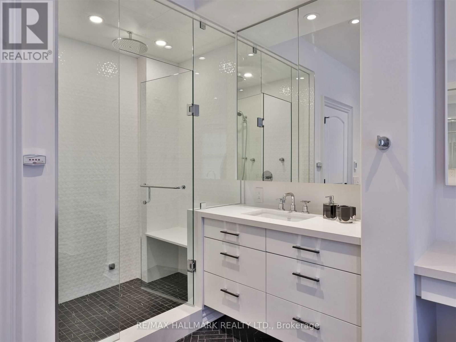 31 WEBSTER AVENUE Image 39