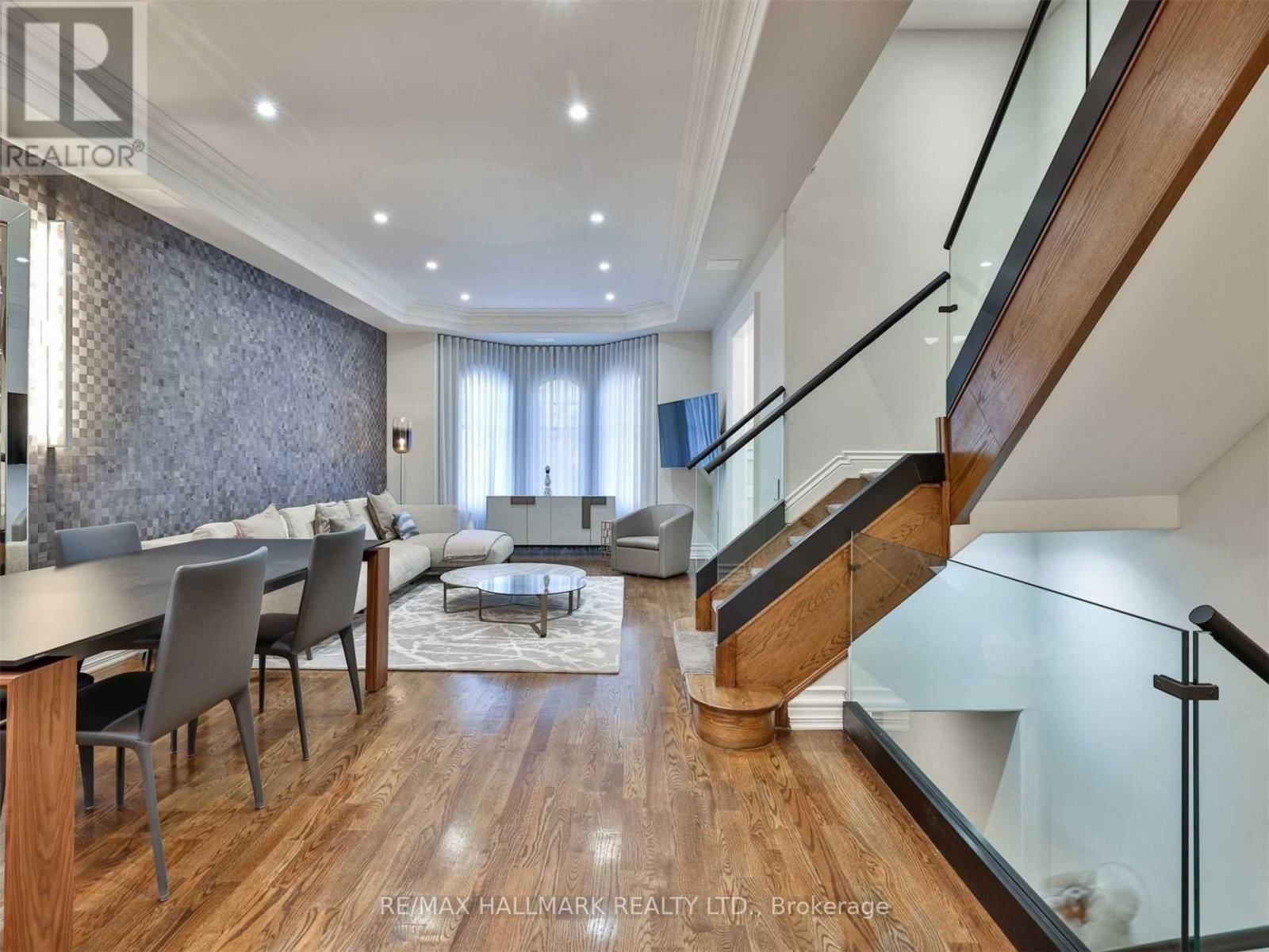31 WEBSTER AVENUE Image 8