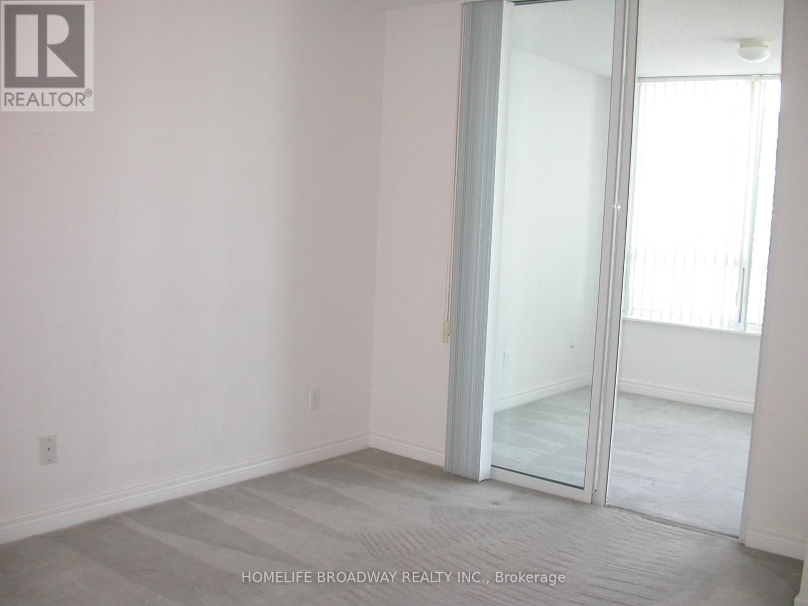 2815 - 18 PARKVIEW AVENUE Image 10