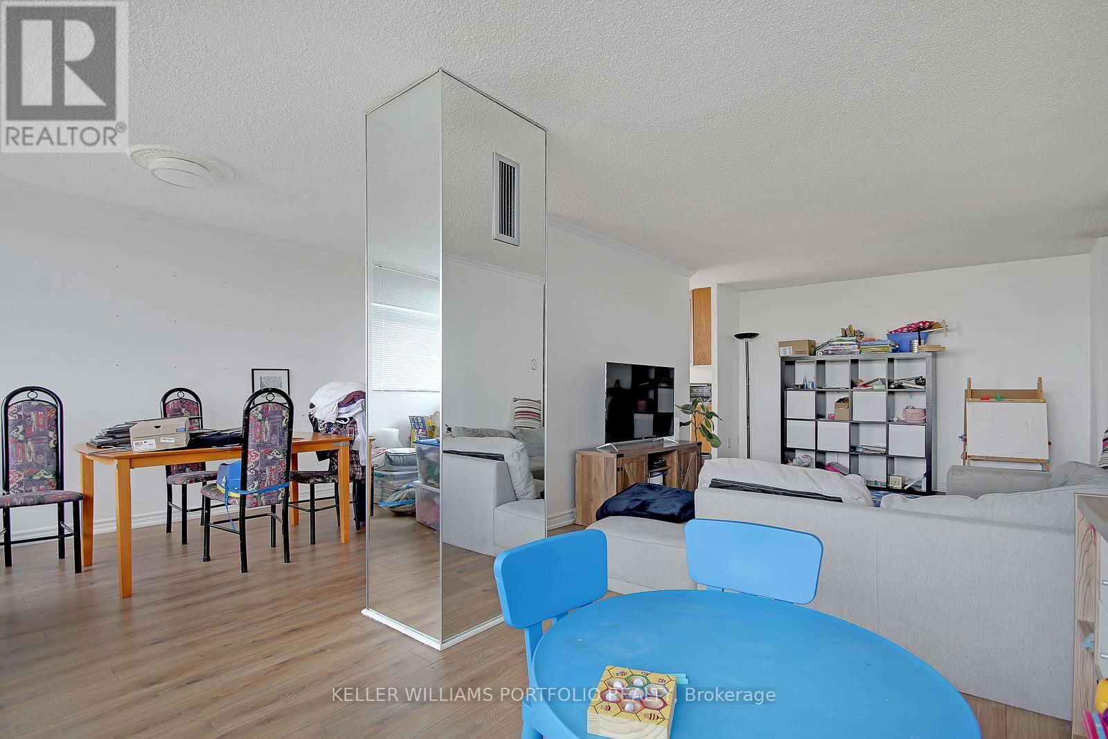 702 - 100 ANTIBES DRIVE Image 9