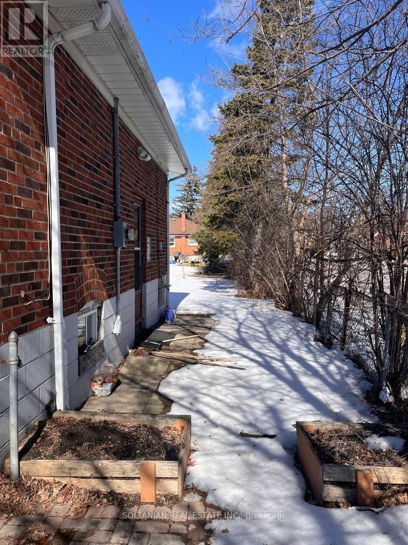228 FINCH AVENUE WEST Image 15