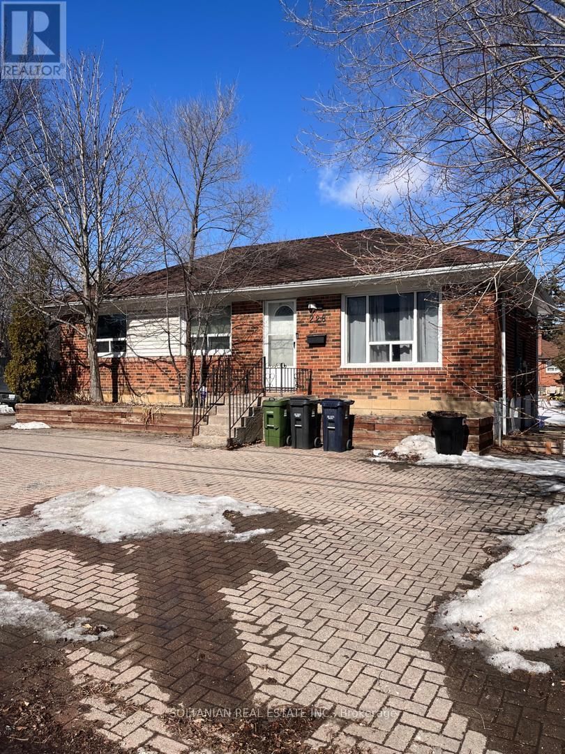 228 FINCH AVENUE WEST Image 2