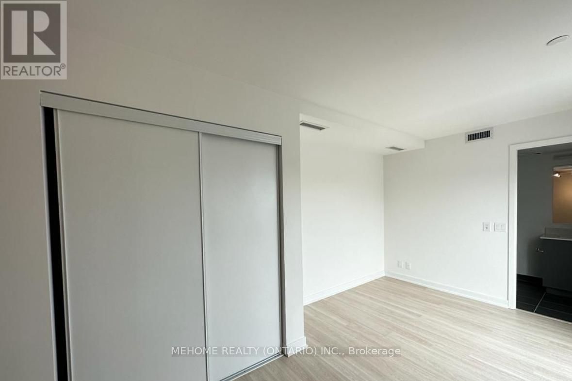 #1301 - 30 TRETTI WAY Image 7