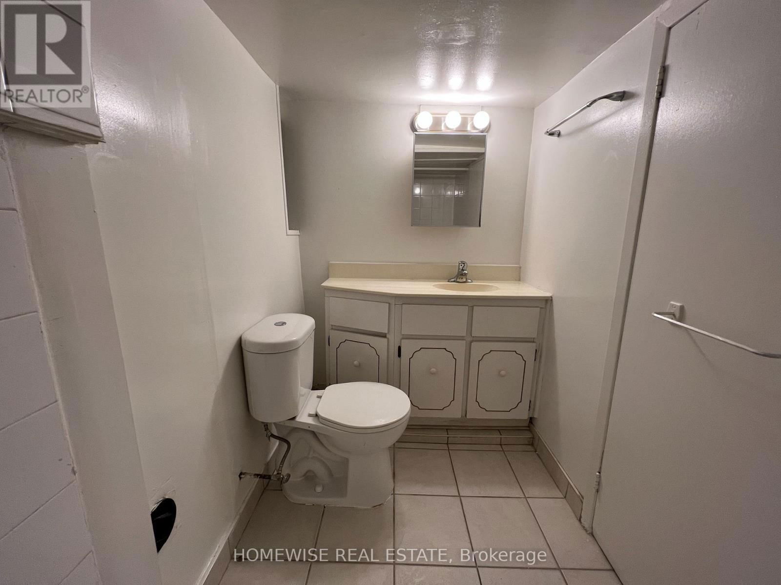 1 - 882 COLLEGE STREET Image 10