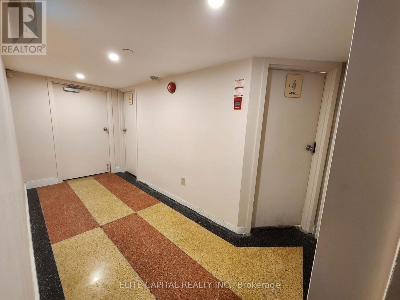 356 COLLEGE STREET Image 17