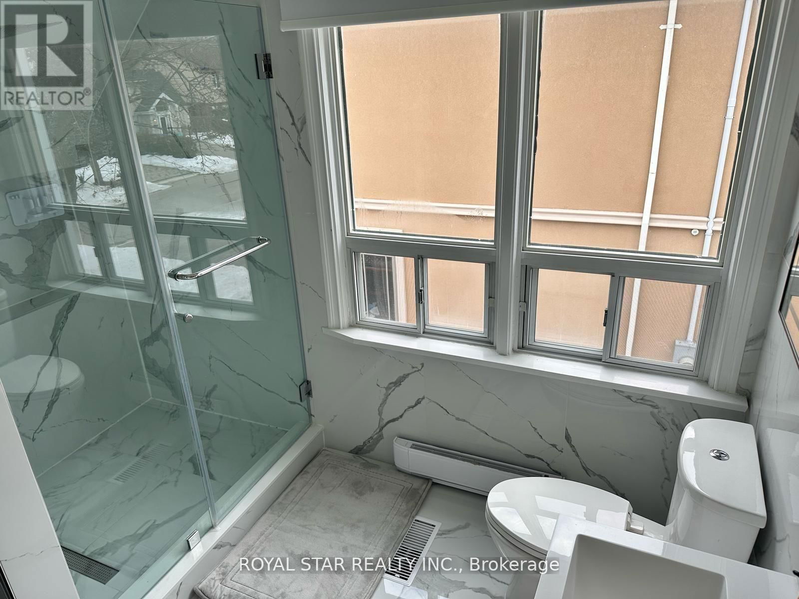9 ROYCREST AVENUE Image 16