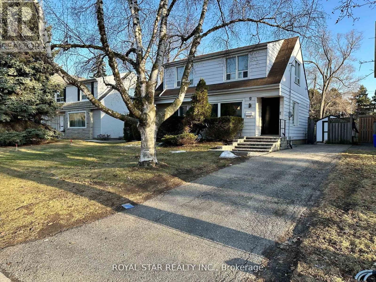 9 ROYCREST AVENUE Image 2