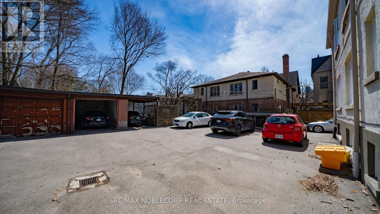 809-811 DUPLEX AVENUE Image 7