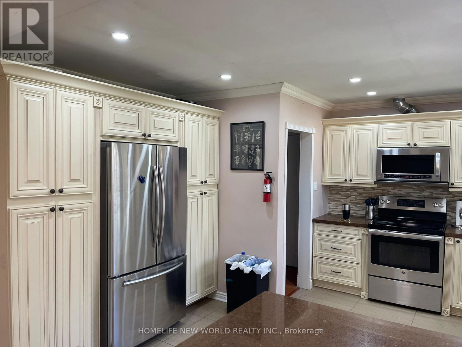 Main - 224 NEWTON DRIVE Image 5