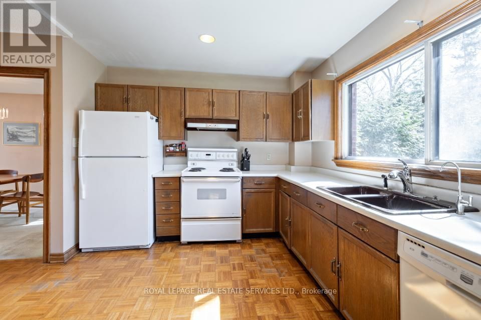29 CAMERON AVENUE Image 13
