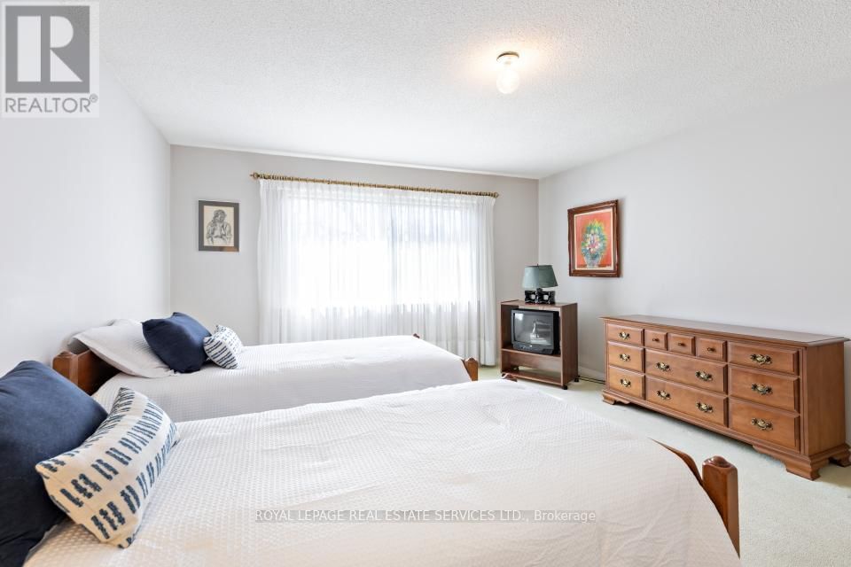 29 CAMERON AVENUE Image 26