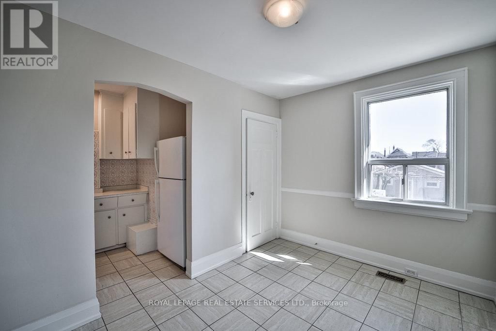 25 EARNSCLIFFE ROAD Image 13