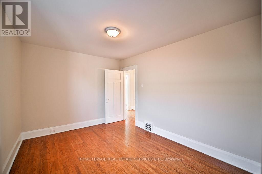 25 EARNSCLIFFE ROAD Image 17
