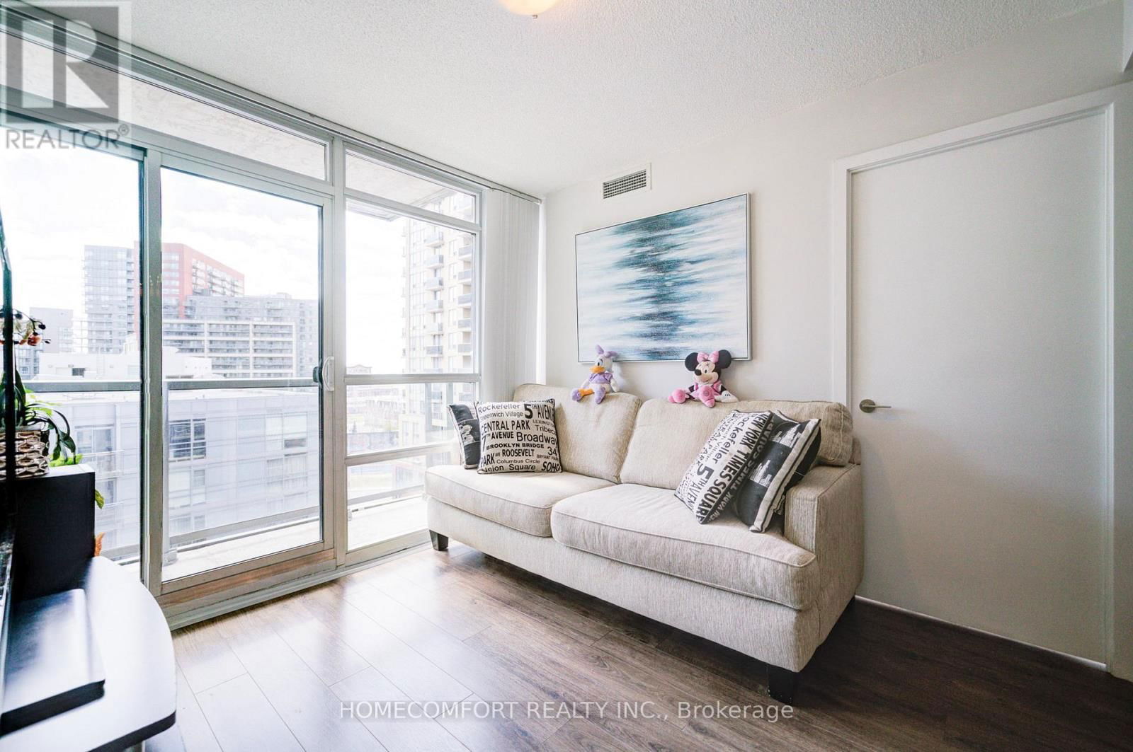 1006 - 68 ABELL STREET Image 11