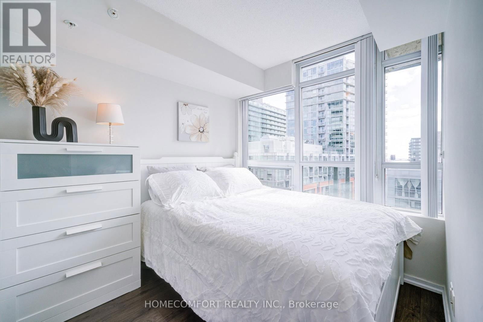 1006 - 68 ABELL STREET Image 14