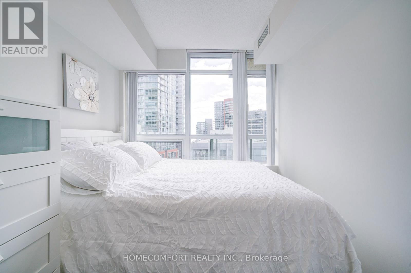 1006 - 68 ABELL STREET Image 16