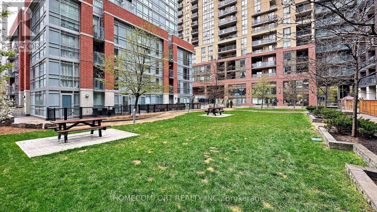 1006 - 68 ABELL STREET Image 32