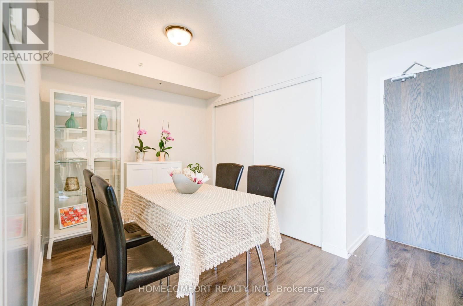1006 - 68 ABELL STREET Image 6