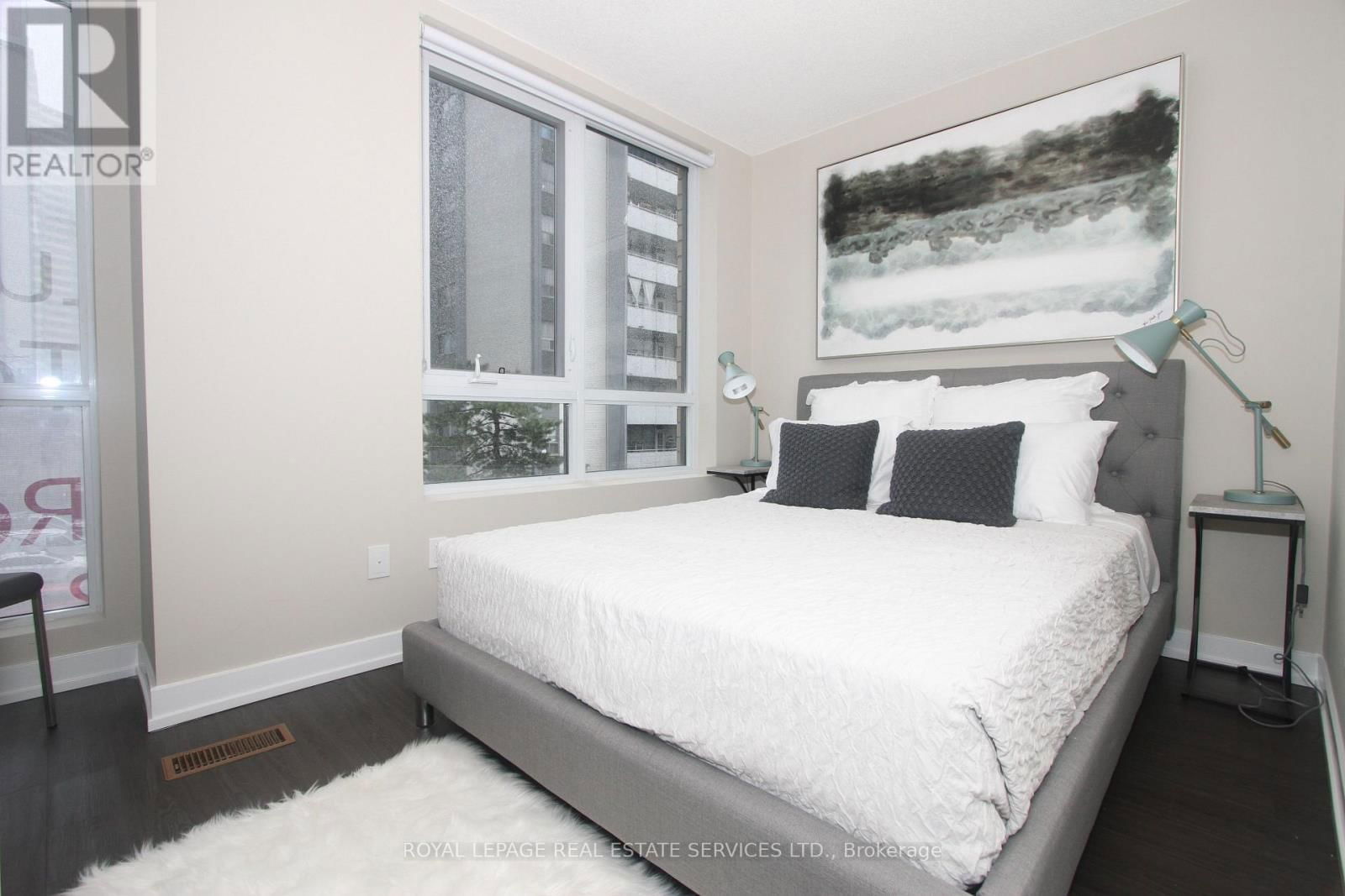 280 BLEECKER STREET Image 10