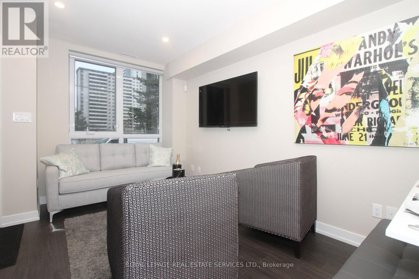 280 BLEECKER STREET Image 5