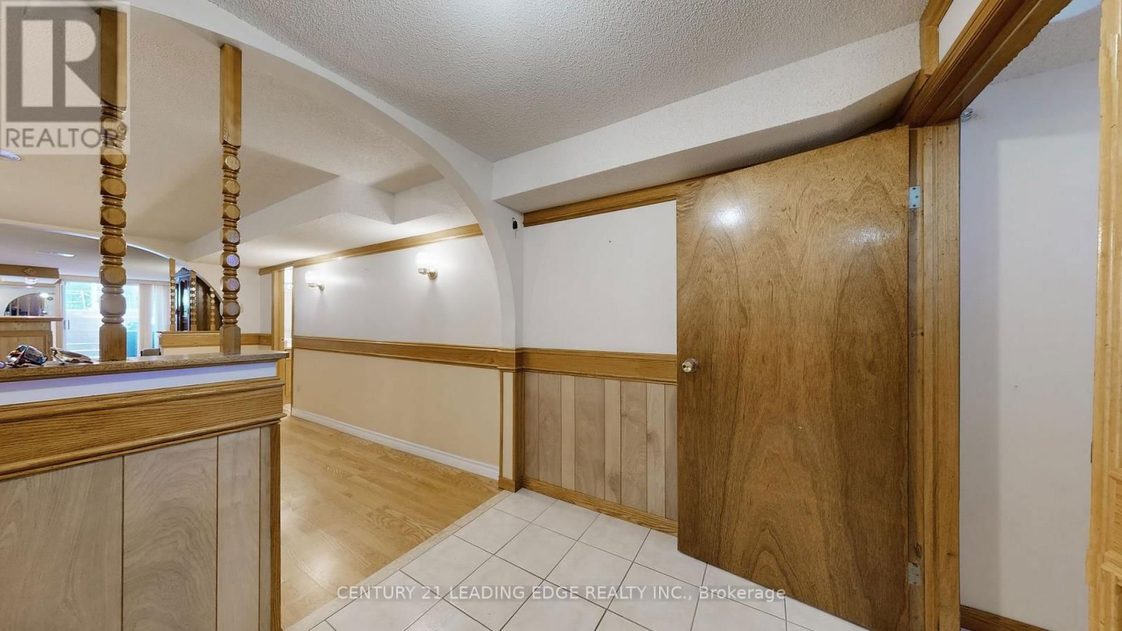 101 PINDAR CRESCENT Image 30