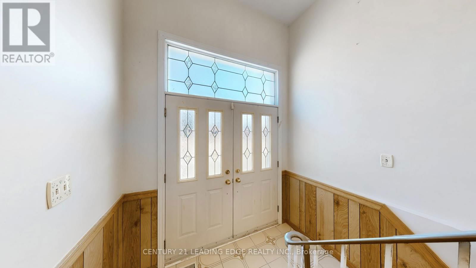 101 PINDAR CRESCENT Image 4